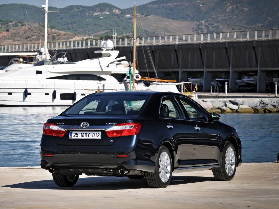  Toyota Camry 2011 года  (CIS) (фото 10 из 29)